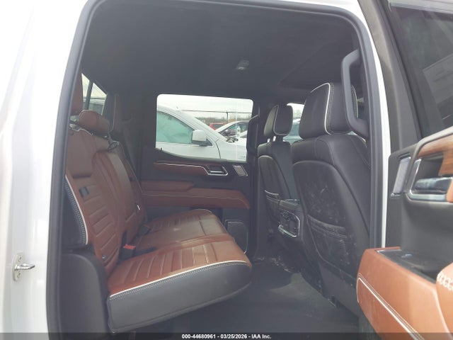 GMC Sierra 1500 4wd  Short Box Denali Ultimate