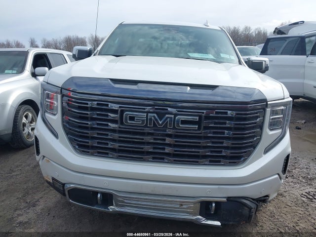 GMC Sierra 1500 4wd  Short Box Denali Ultimate