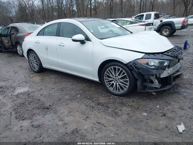 Salvage Mercedes-Benz Cla-class Image