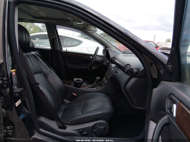 Mercedes-Benz C-Class Luxury