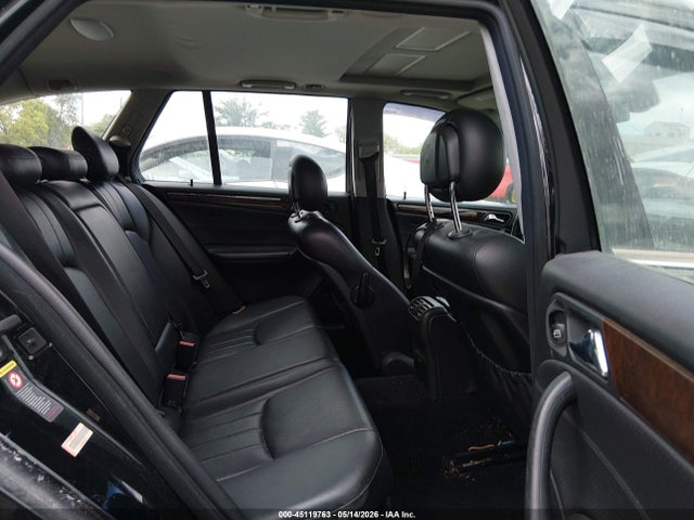 Mercedes-Benz C-Class Luxury