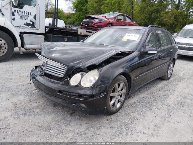 Mercedes-Benz C-Class Luxury
