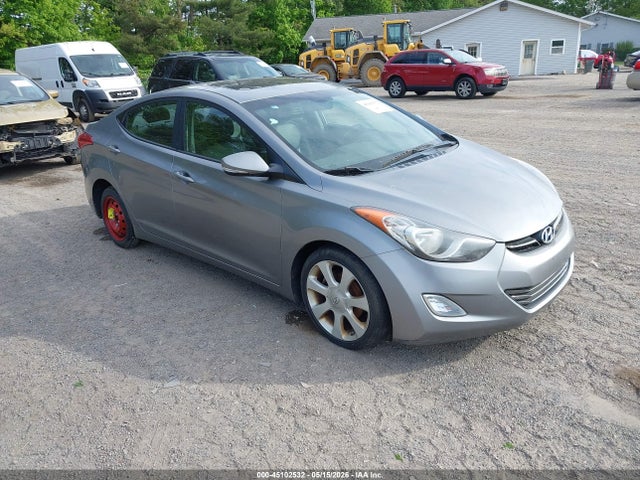 Salvage Hyundai ELANTRA Image