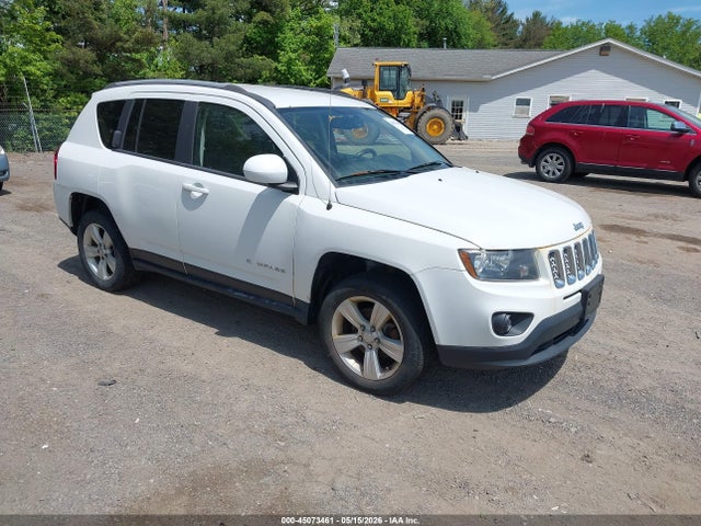 Salvage Jeep Compass Image