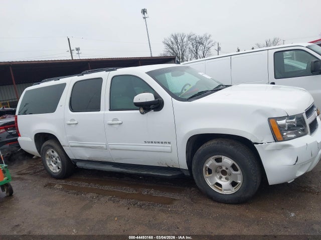 Chevrolet Suburban 1500 Lt