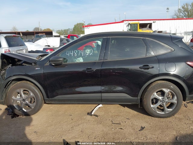 Ford Escape St-line