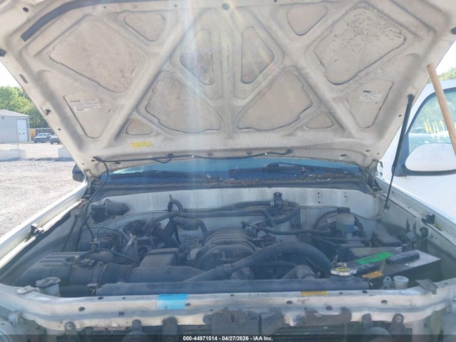 Toyota Sequoia Sr5 V8