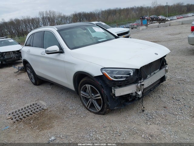 Salvage Mercedes-Benz GLC Image