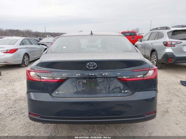 Toyota Camry Le