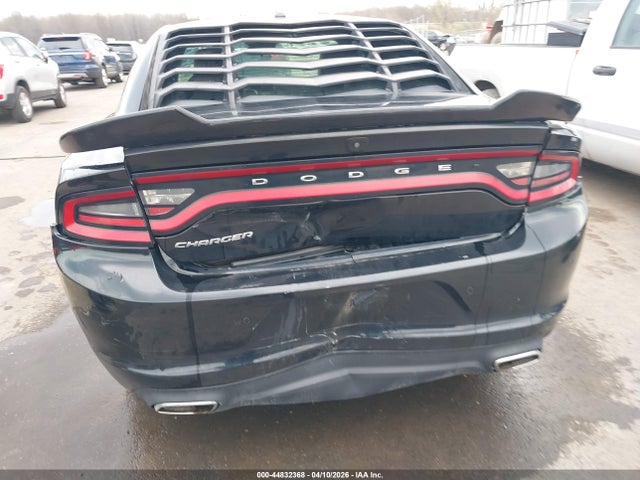 Dodge Charger Sxt Rwd