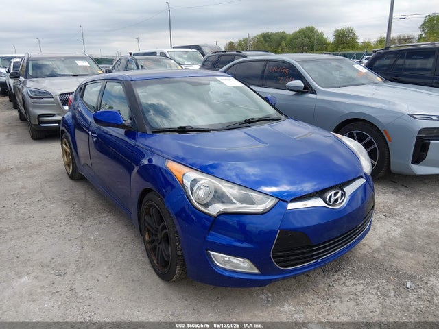 Salvage Hyundai VELOSTER Image