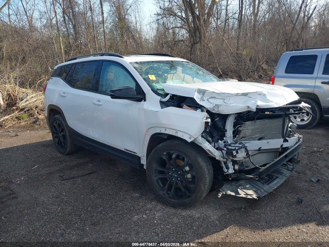 Salvage GMC Terrain Image