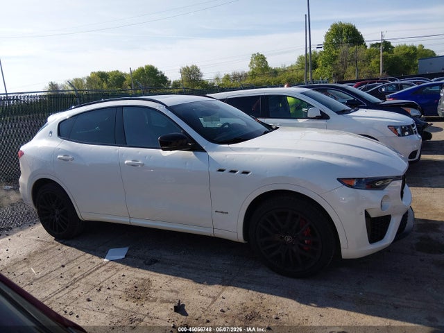 Maserati Levante S Gransport