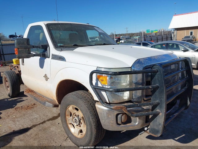 Salvage Ford F-350 Image