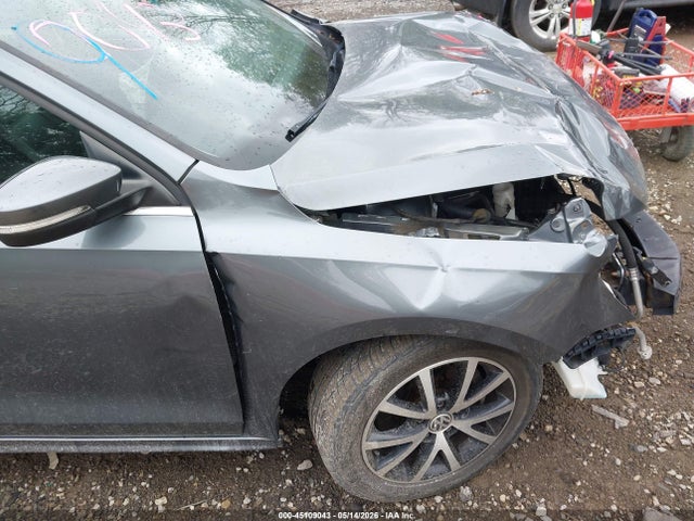 Volkswagen Jetta 1.4t Se