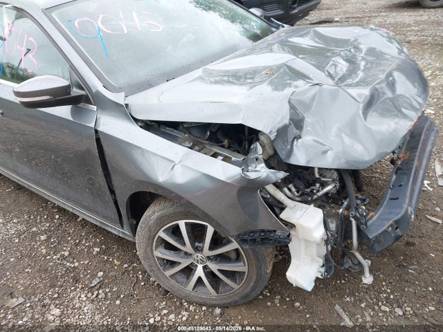 Volkswagen Jetta 1.4t Se
