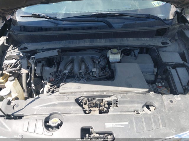 Nissan Pathfinder Platinum