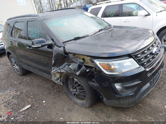 Salvage Ford Explorer Image