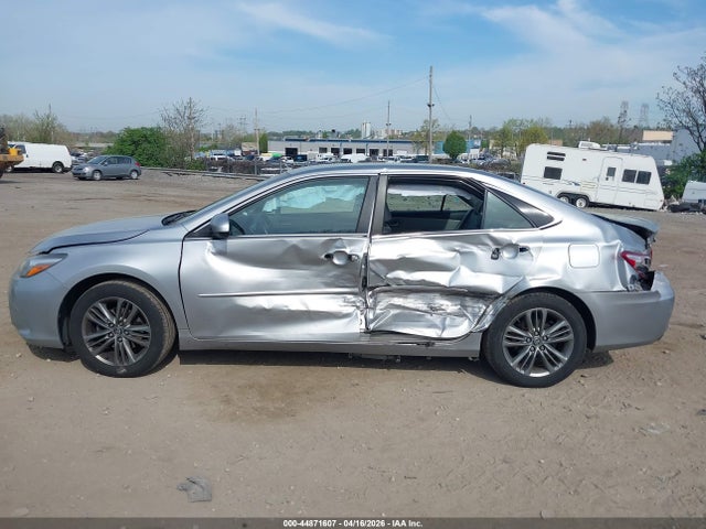 Toyota Camry Se