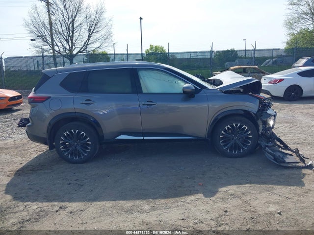 Nissan Rogue Platinum Intelligent Awd