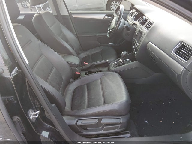 Volkswagen Jetta 1.4t Se