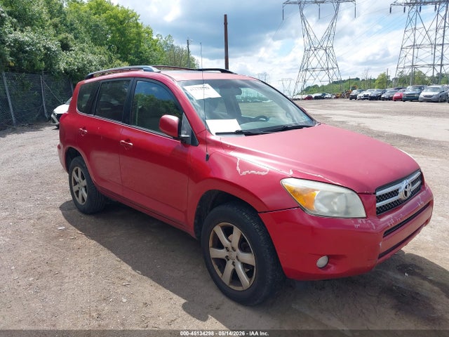 Salvage Toyota RAV4 Image