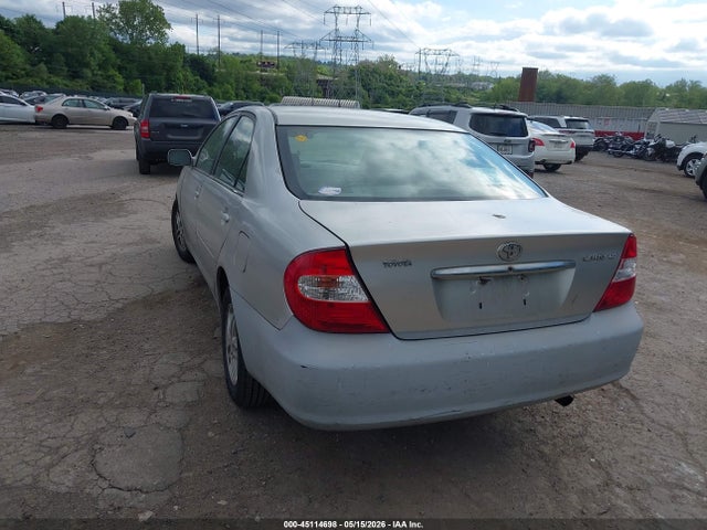 Toyota Camry Le