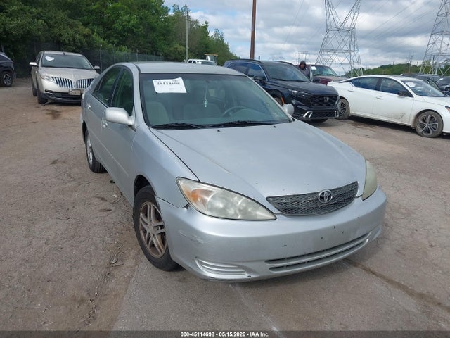 Salvage Toyota Camry Image