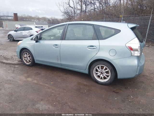 Toyota Prius v Three