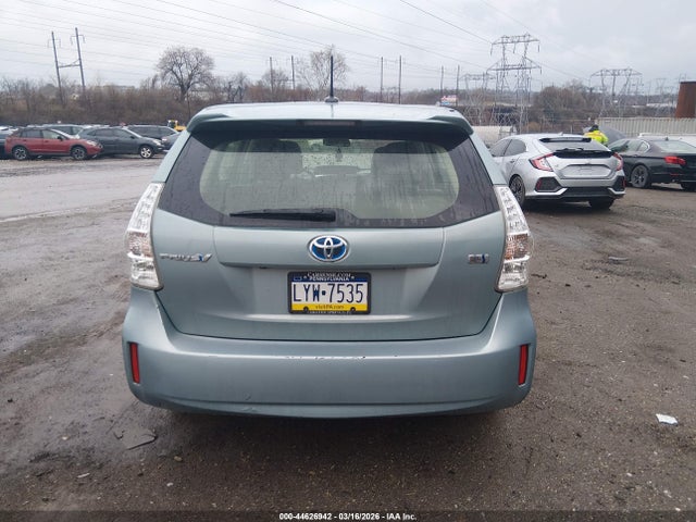 Toyota Prius v Three
