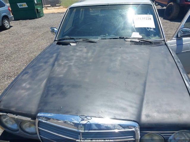 Mercedes-Benz 300 Dt