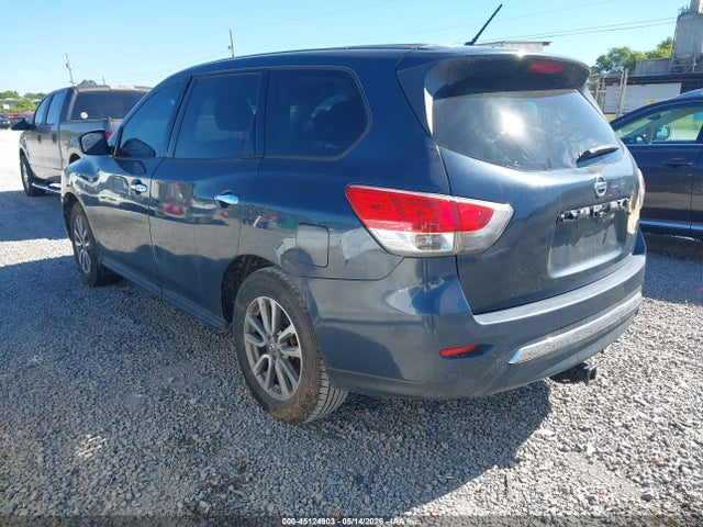 Nissan Pathfinder S