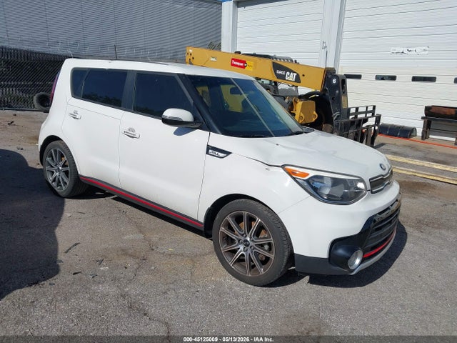 Salvage Kia Soul Image
