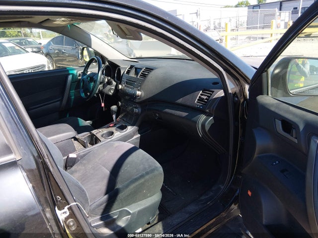 Toyota Highlander Sport