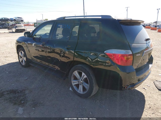 Toyota Highlander Sport