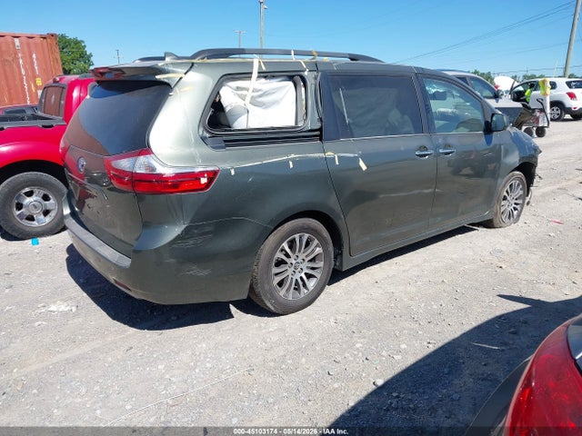 Toyota Sienna Xle 8 Passenger