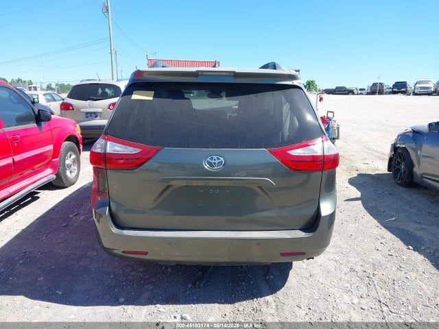 Toyota Sienna Xle 8 Passenger