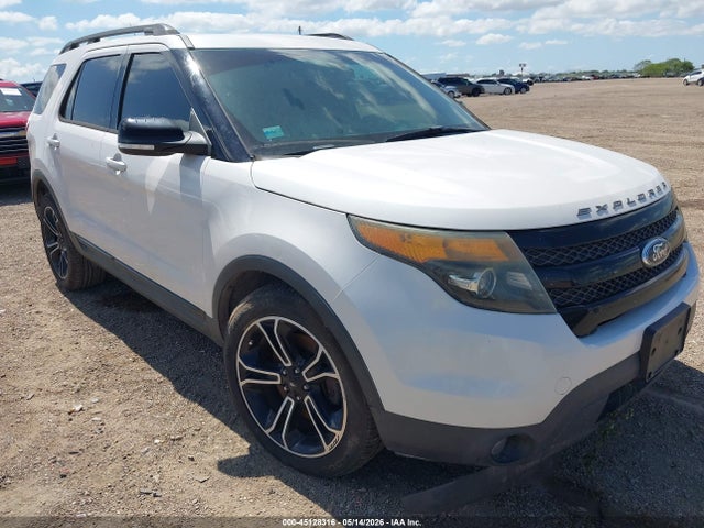 Salvage Ford Explorer Image