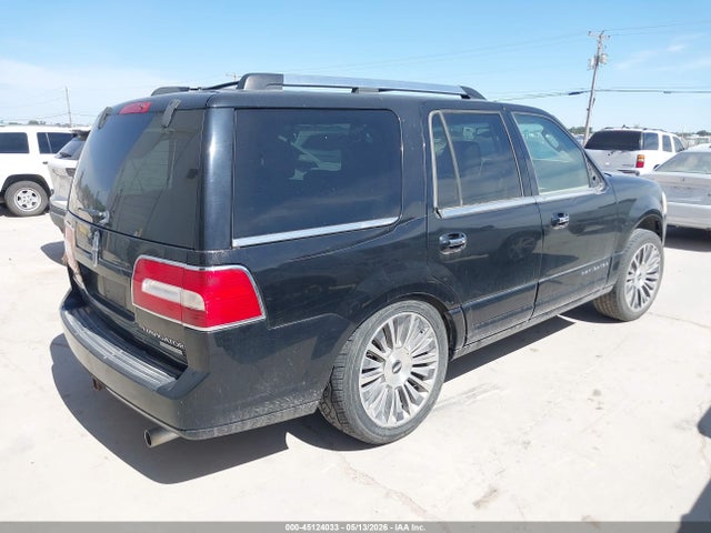 Lincoln Navigator