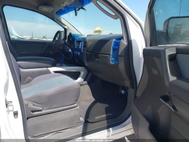 Nissan Titan Xe