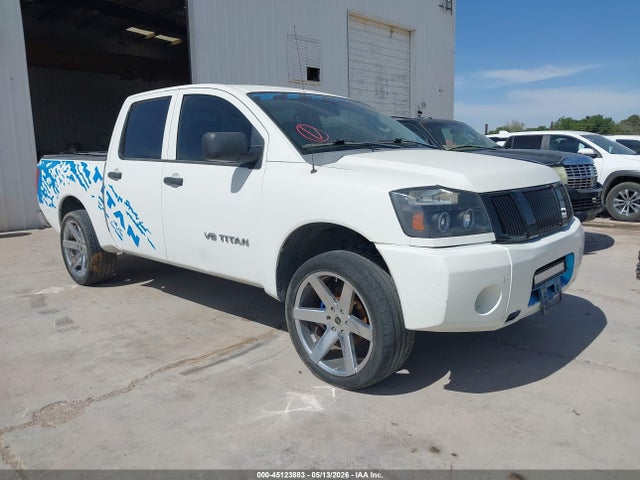 Salvage Nissan Titan Image