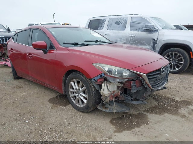 Salvage Mazda Mazda3 Image