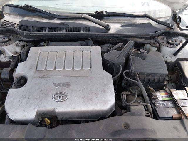 Toyota Camry Le V6