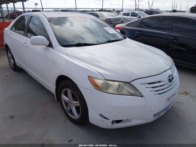 Salvage Toyota Camry Image