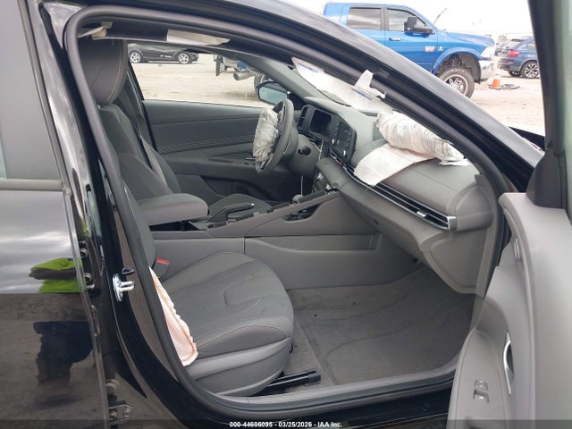 Hyundai ELANTRA Sel Sport