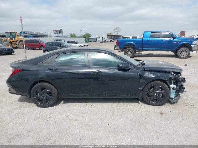 Hyundai ELANTRA Sel Sport