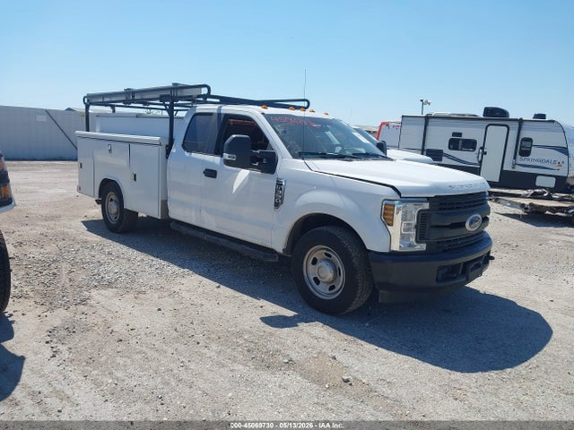 Ford F-350 Xl