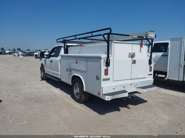 Ford F-350 Xl