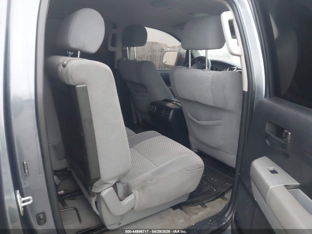 Toyota Tundra Sr5 5.7l V8
