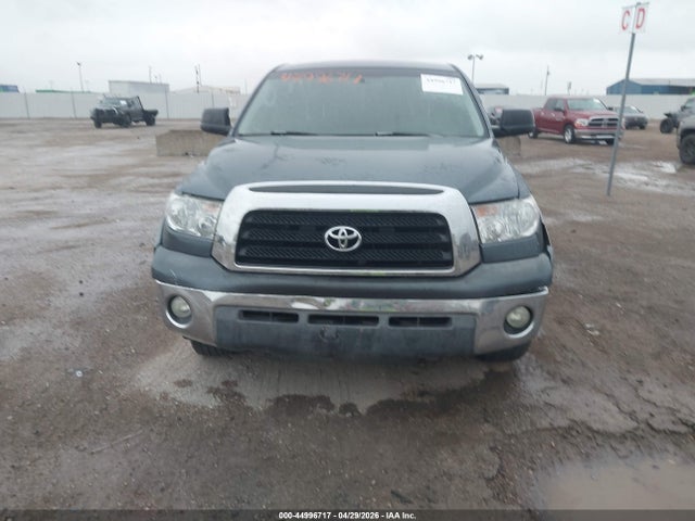 Toyota Tundra Sr5 5.7l V8
